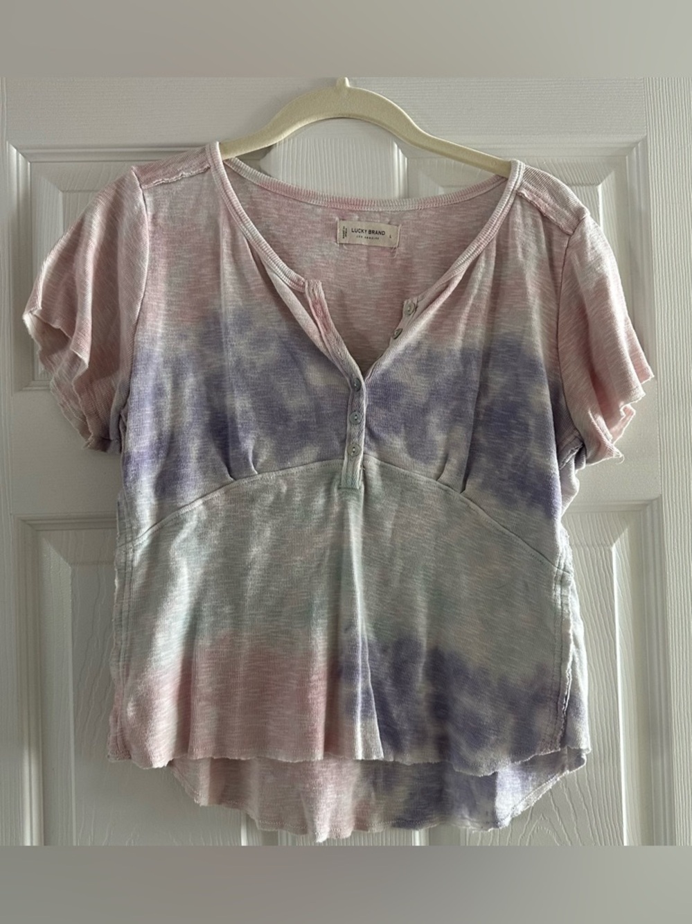 Lucky Brand Tie Die T-Shirt Size L Casual Button Front Purple Blue White Pink